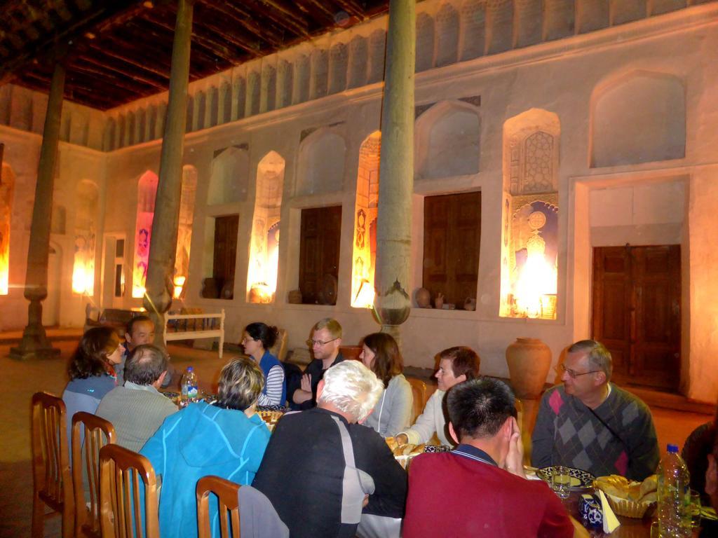 Hovli Poyon Hotel Buchara Exterior foto
